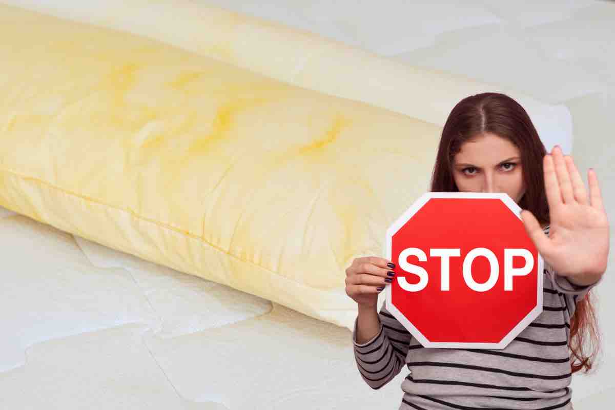 Non buttare i cuscini ingialliti