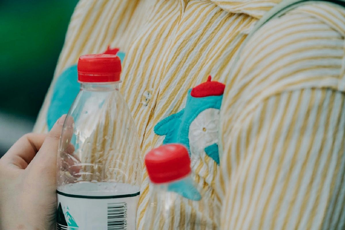 Attenzione a come riutilizzi la bottiglia d’acqua: l’abitudine comune che minaccia la salute