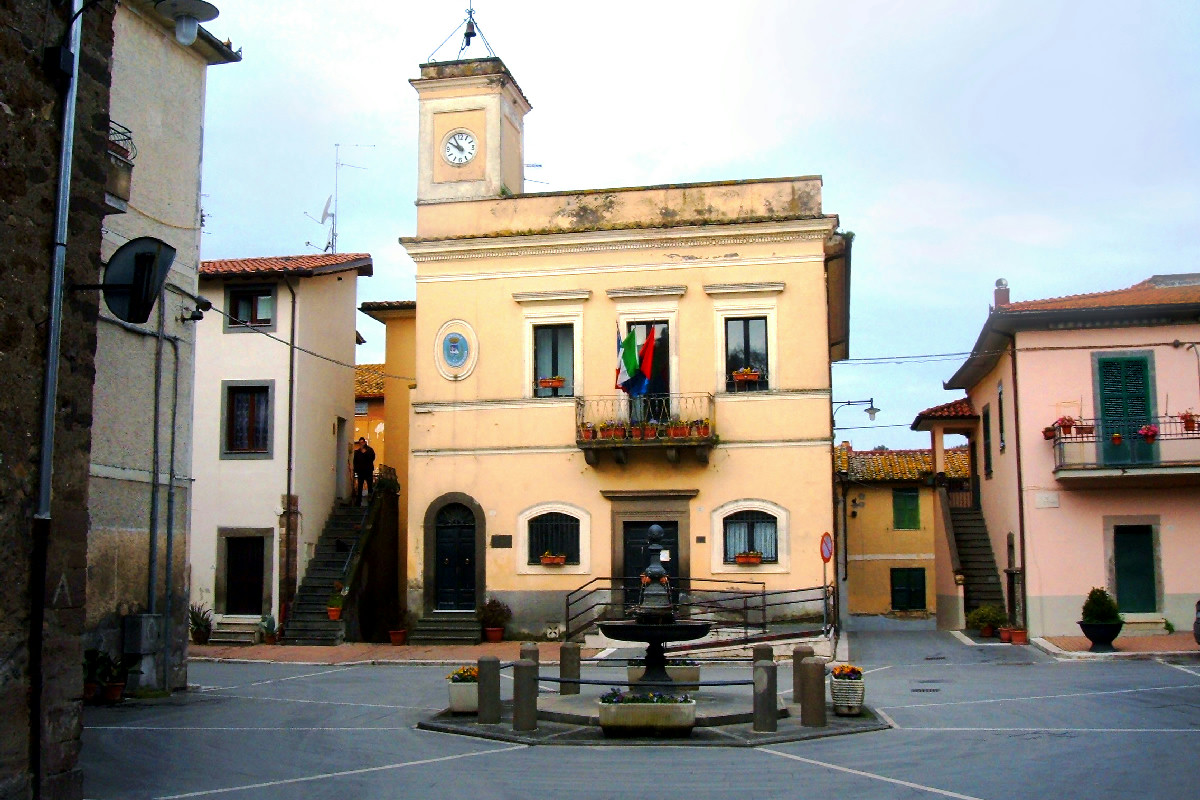 Una città nella Tuscia dove la storia e i monumenti antichi raccontano un viaggio nel tempo unico