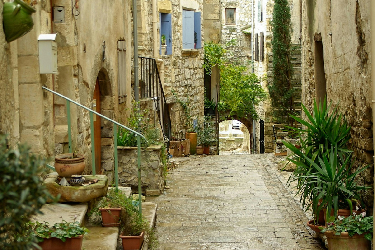 A due passi da Roma emergono borghi medievali dove il tempo si è fermato tra pietra e silenzi