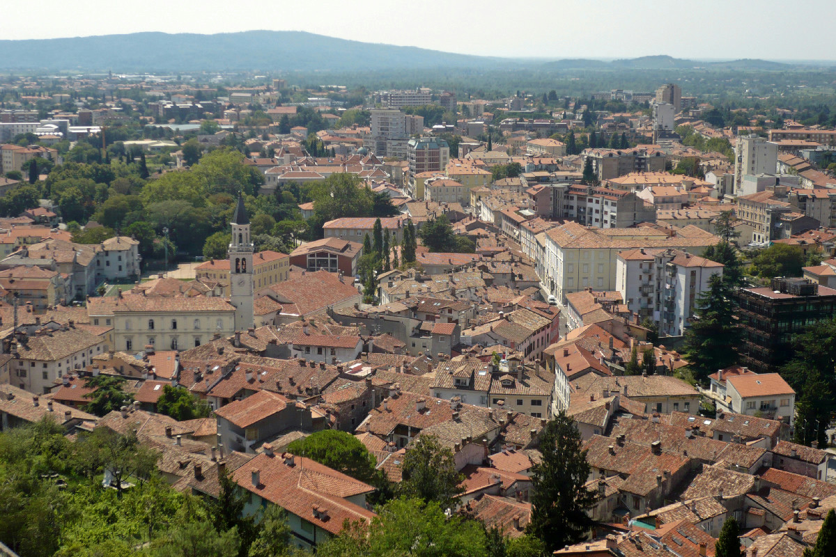 A Gorizia l’Avvento anima il centro storico con eventi unici, luci magiche e tradizioni senza tempo