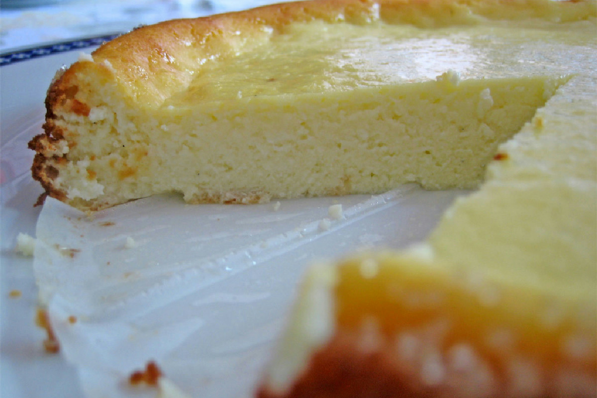 La torta di ricotta dal sapore irresistibile: un ingrediente speciale che conquista al primo morso